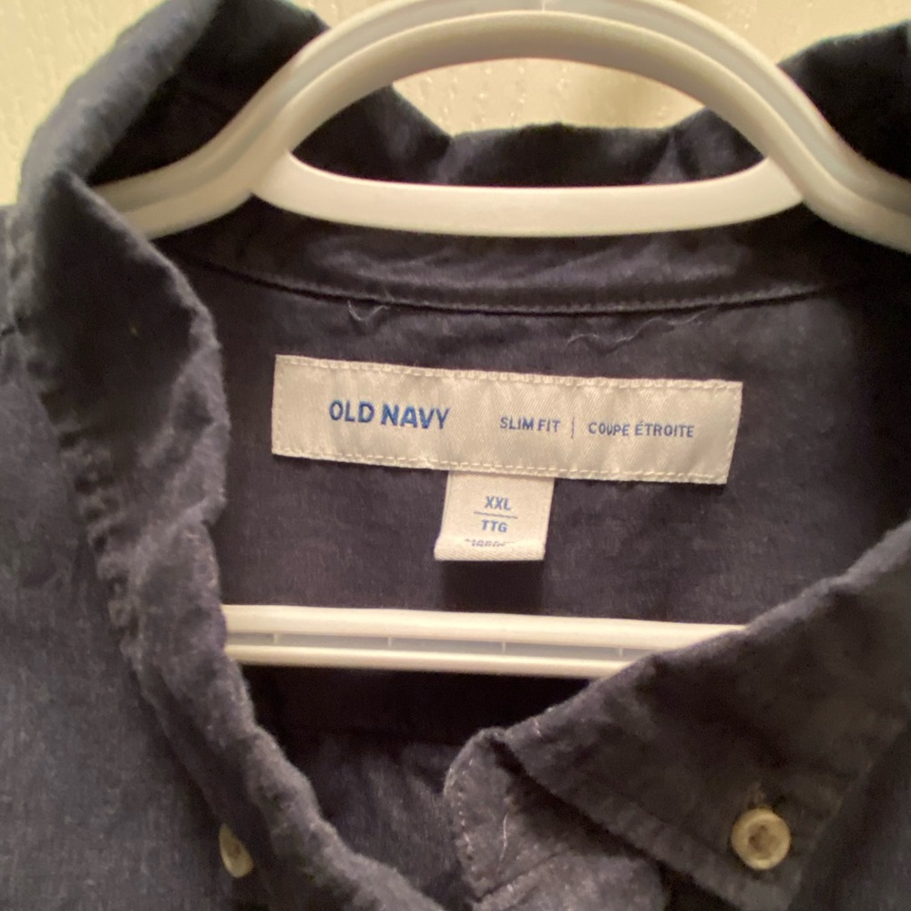 Old Navy Men’s Slim Fit Dress Shirt - Picture 2 of 3